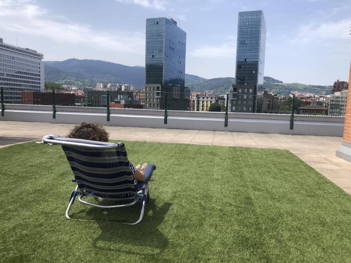 Apartamento Frente Al Guggenheim. Urbanizacion De Lujo En El Centro Bilbao Zewnętrze zdjęcie